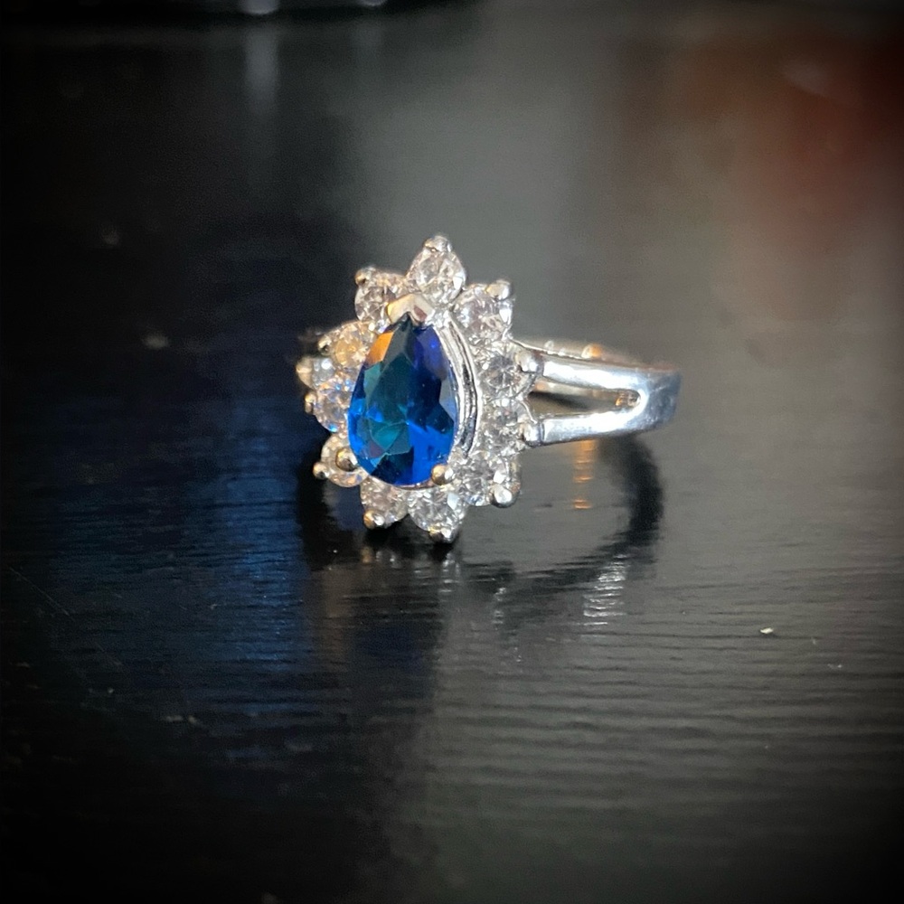 Pear Shaped Blue Sunburst Ring